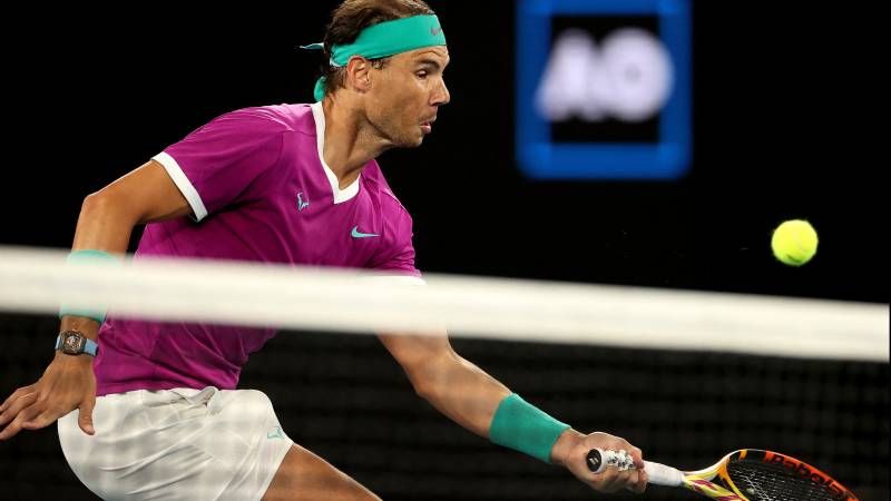 Setverlies deert Nadal niet bij Australian Open, Zverev in drie sets door