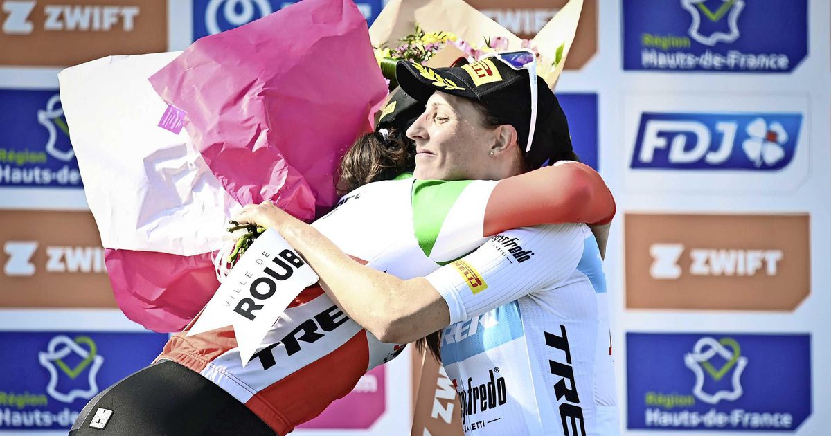 Lucinda Brand juicht mee met winnende ploeggenoot Longo Borghini